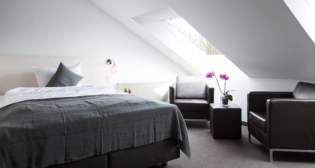 Alpengluehen Smart Hotel Olching Δωμάτιο φωτογραφία