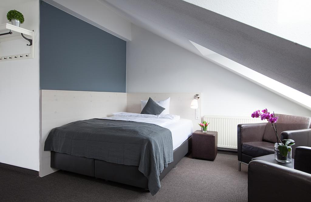 Alpengluehen Smart Hotel Olching Δωμάτιο φωτογραφία