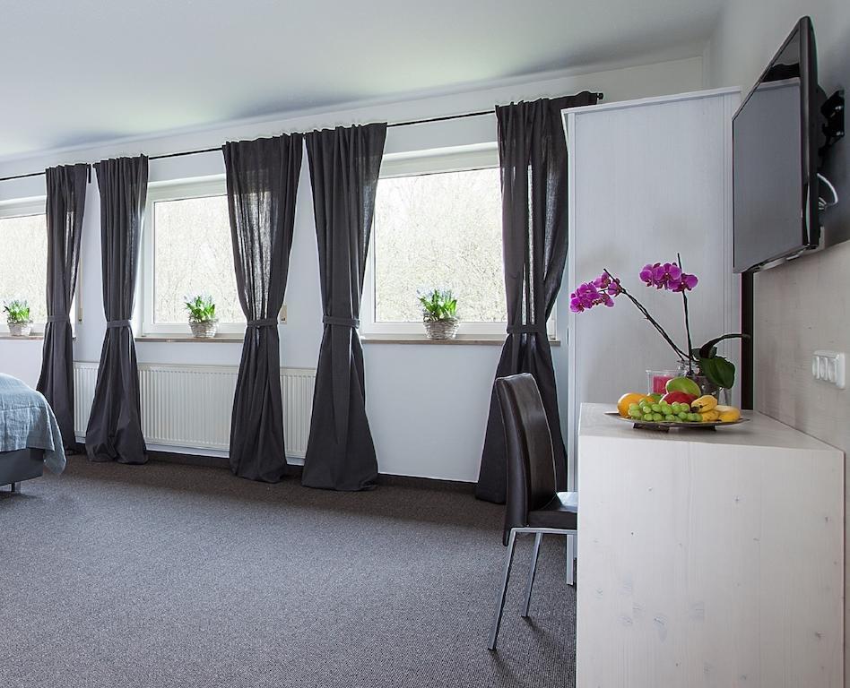 Alpengluehen Smart Hotel Olching Δωμάτιο φωτογραφία